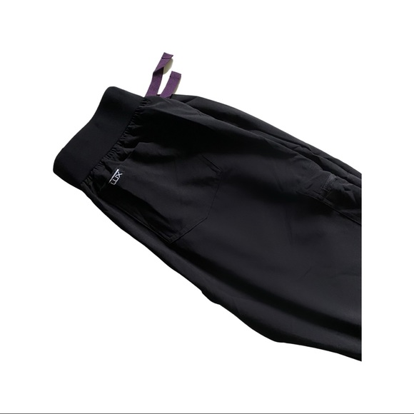 Lux Scrub Joggers size XS - Picture 3 of 3